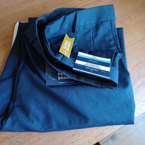 Stafford Sharkskin Stretch Pleated Pants Classic Fit  Size-34W×32L - Picture 4 of 4